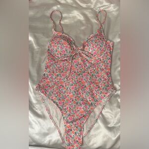 Underwire push up floral bikini